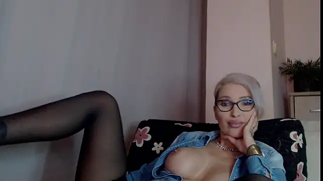 JADAPink___ live cam on StripChat