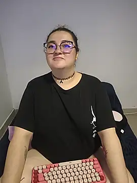 Spookycat_ live cam on StripChat
