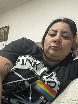 Abril_Luv live cam on StripChat