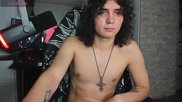 Dean_Raven live cam on StripChat