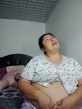 Keyla01_ live cam on StripChat