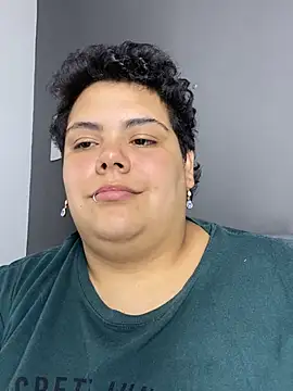 Hailey_Curvy live cam