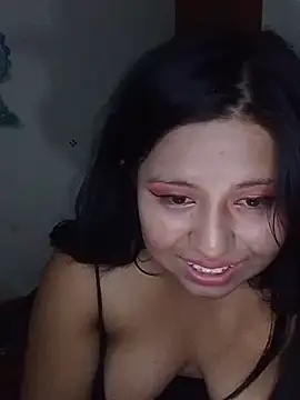 LUCERO20261 live cam on StripChat