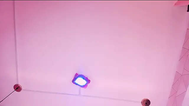 Modèle: Violetbellarose1
