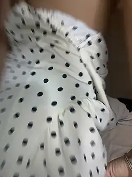 linaroby (F young) - Open ass 🍑🤤