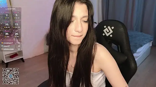 Honeycamilla live cam on StripChat