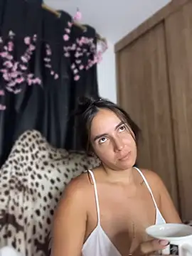 ScarletDarkMuse live cam on StripChat