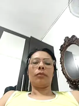 Dimar83 live cam on StripChat