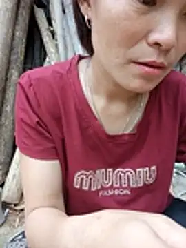 Heryy_xx live cam on StripChat