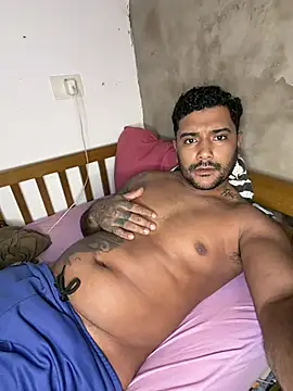 Pretotatuado777 live cam on StripChat