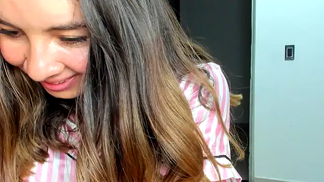 __Emma__11__Lecat_ live cam on StripChat