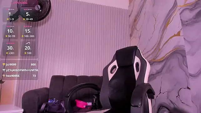 AmbarFoxx_