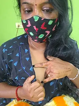 kanikasree Live Webcam on Stripchat