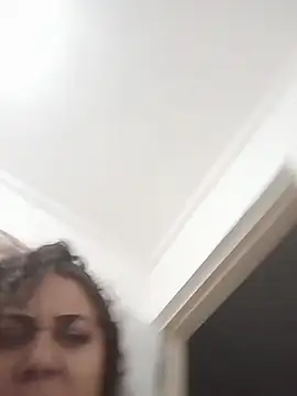 frankwyni Live Webcam on Stripchat