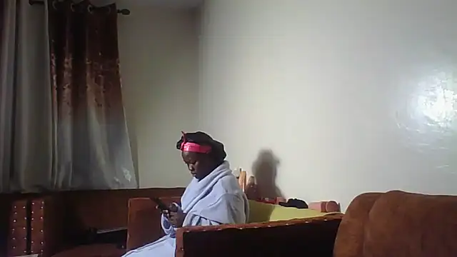 Queen_birdie66