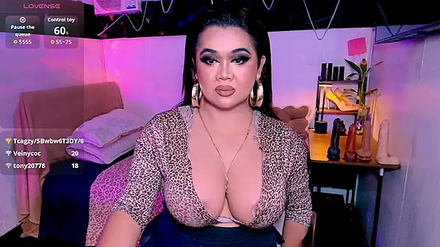 asiankatyhuge