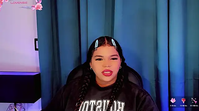 Keira_Fox31