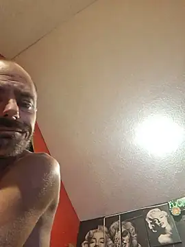 daddyandsplashqueen (Ask my age) - Flash titties