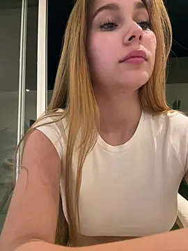 public webcam sex Nikii 