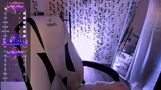 AnyaTaylor_