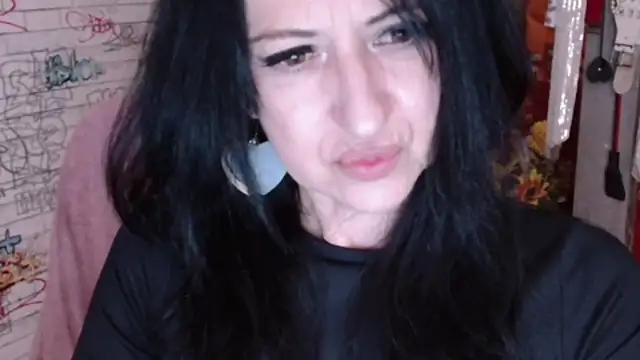 DebraMilf live cam preview