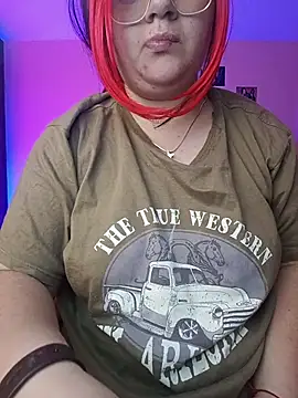 Gigi_hart7