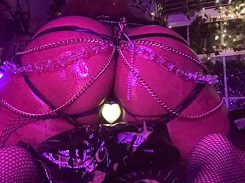 Sexy_ebony_BunNey live cam on StripChat