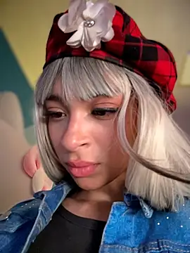 sasha-firee (F young) - Show Tits 🍒