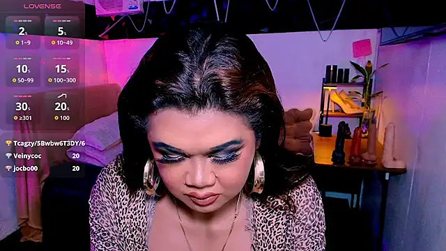 asiankatyhuge