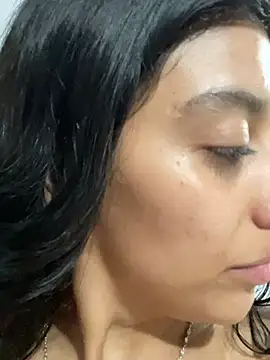 BrittanyDiaz live cam on StripChat