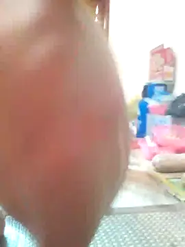 -Tara-a live cam on StripChat