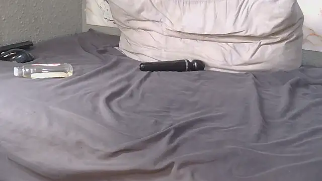 BadBitchSlender live cam on StripChat