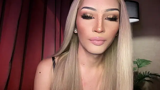 Alicegreenexx live cam on StripChat