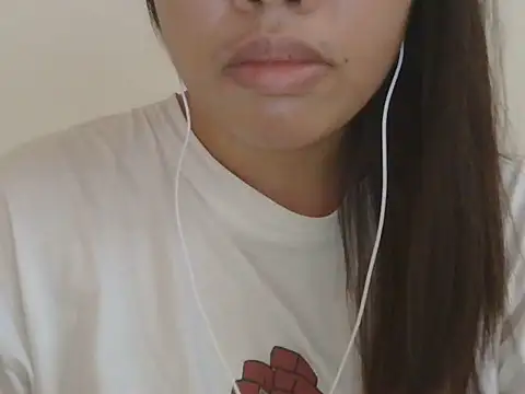 ChubbyButty live cam on StripChat