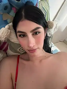 Model: valeria_gonzales_