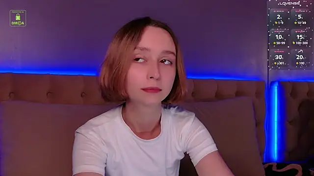 RachelVacsler live cam on StripChat