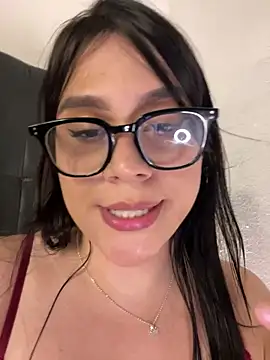 Sarita_Velez live cam on StripChat