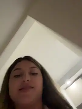 lunablossom_ live cam