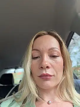 lavenderhot (F young) - Remove panty&masturbated pussy