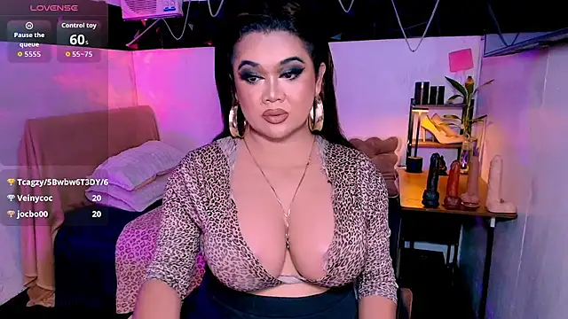 asiankatyhuge
