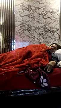 brenda_berck_ (F milf) - show masturbation  clit zoom