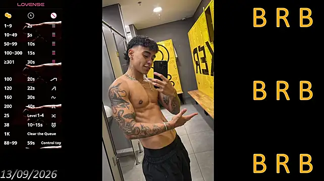 Ftm_xxxperiencie's live cam
