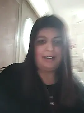 Jann_Riya333 live cam on StripChat