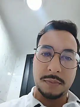 leolim220