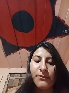 Lily-butterfly live cam on StripChat