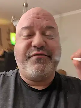 bignewfie43