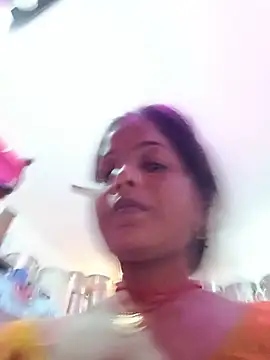 CHANDNi_700