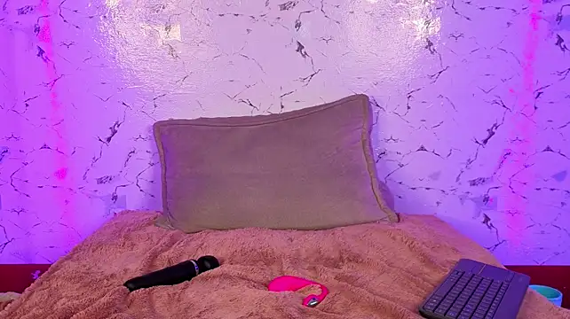 andrea_miller1 live cam on StripChat