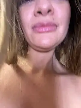 PeachChampagne live cam