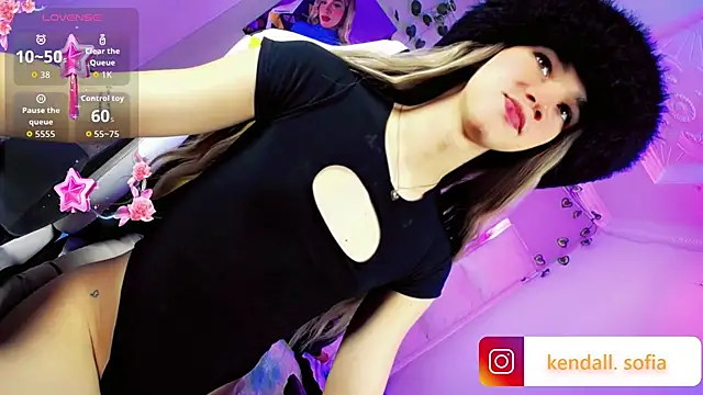 Sophiaa_doll_ live cam on StripChat